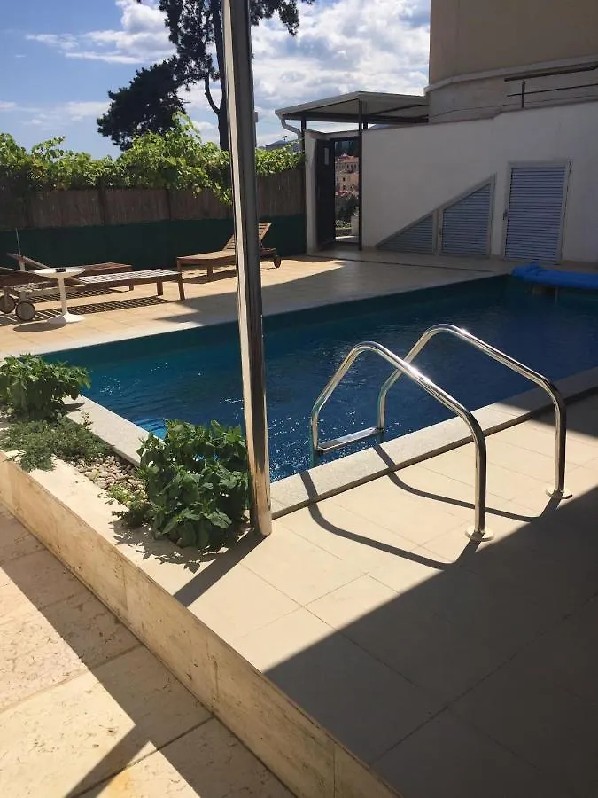 Villa Dinka Vip Apartmani Opatija Apartmán